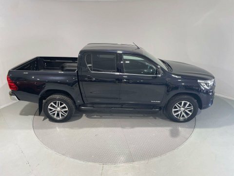Toyota HILUX 2.4 Hi-luxury Invincible YR20RSO Black #4