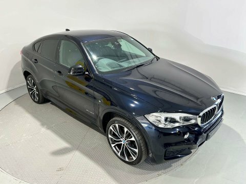 BMW X6 3.0 X6 Xdrive MH68JXX Black #3