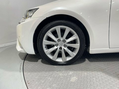 Lexus IS 2.5 Is 300H YH16DFU White #5