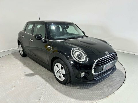 Mini Hatch 1.5 Cooper BL18OWW Black #2