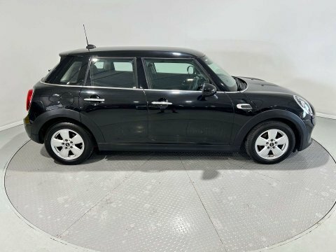 Mini Hatch 1.5 Cooper BL18OWW Black #3