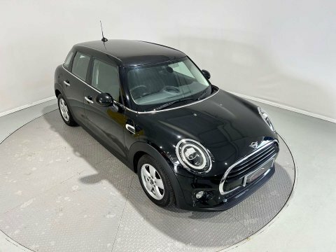 Mini Hatch 1.5 Cooper BL18OWW Black #4