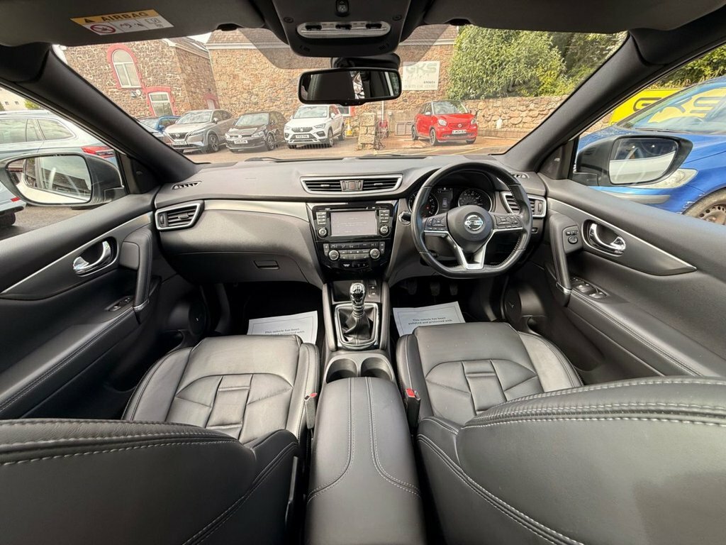 Nissan Qashqai 1.6L Tekna WV18HPP White #2