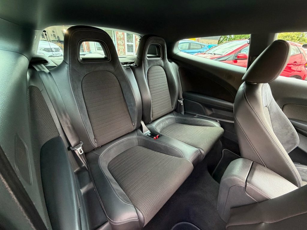 Volkswagen Scirocco 2L Gt Black #3