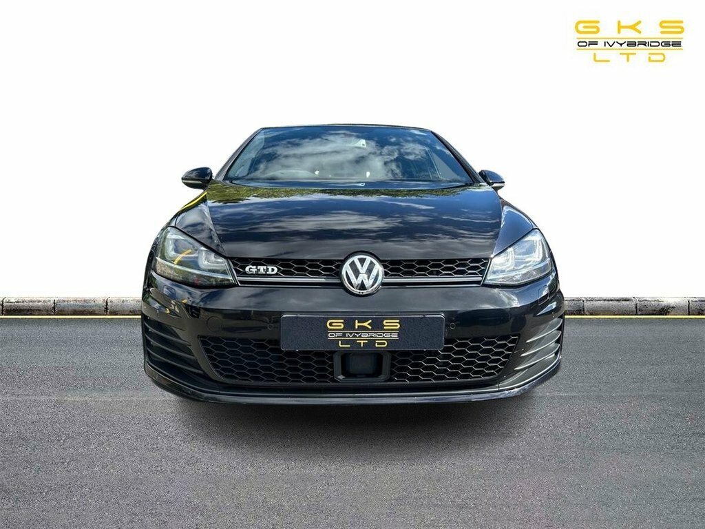 Volkswagen Golf 2L Gtd Black #3