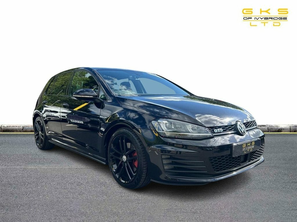 Volkswagen Golf 2L Gtd Black #4