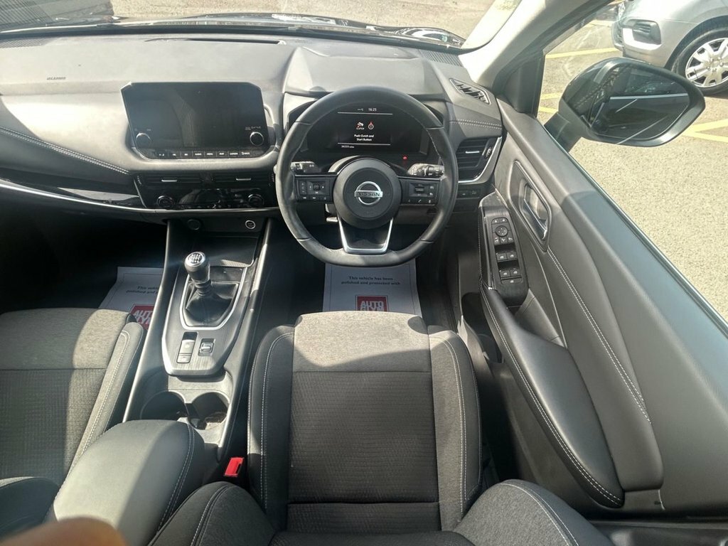 Nissan Qashqai 1.3L N-connecta DV22XNX Black #2