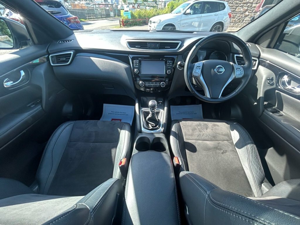 Nissan Qashqai 1.2L N-vision SE17RVK Silver #5