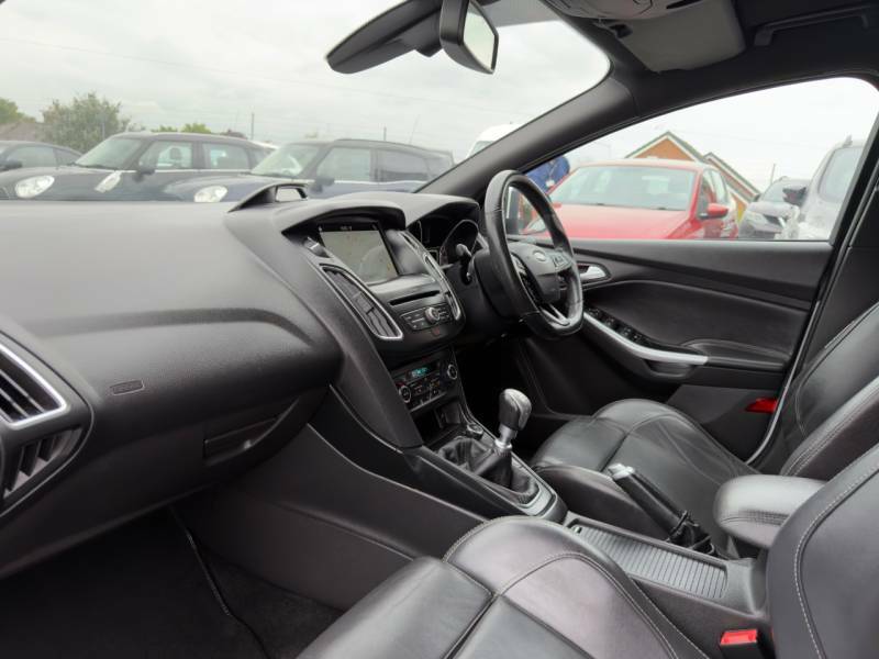 Ford Focus 2.0T Ecoboost St-3 - 2017 17 YL17OOW White #3