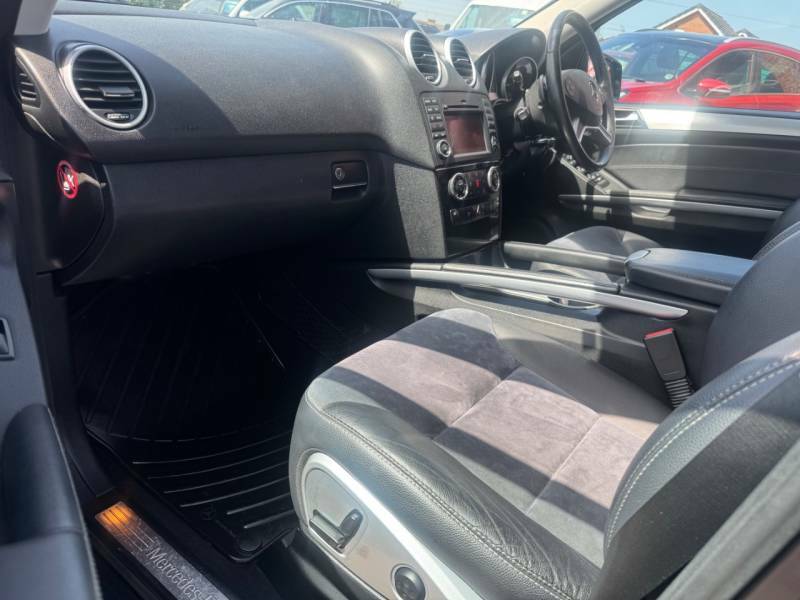 Mercedes-Benz M Class Ml300 Cdi Blueefficiency 204 Sport Tip Black #3