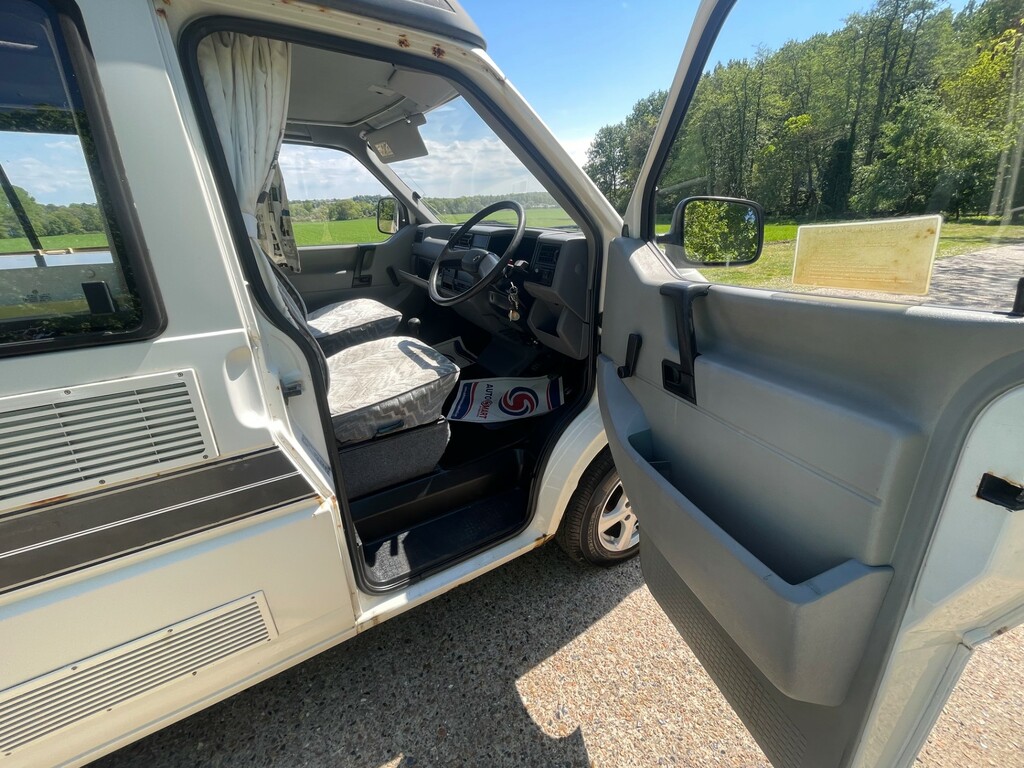 Volkswagen Transporter 2.4D 1000 Red #13