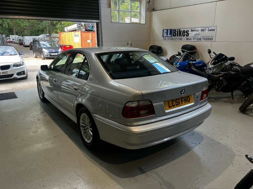 BMW 5 Series Se LC51FHO #3