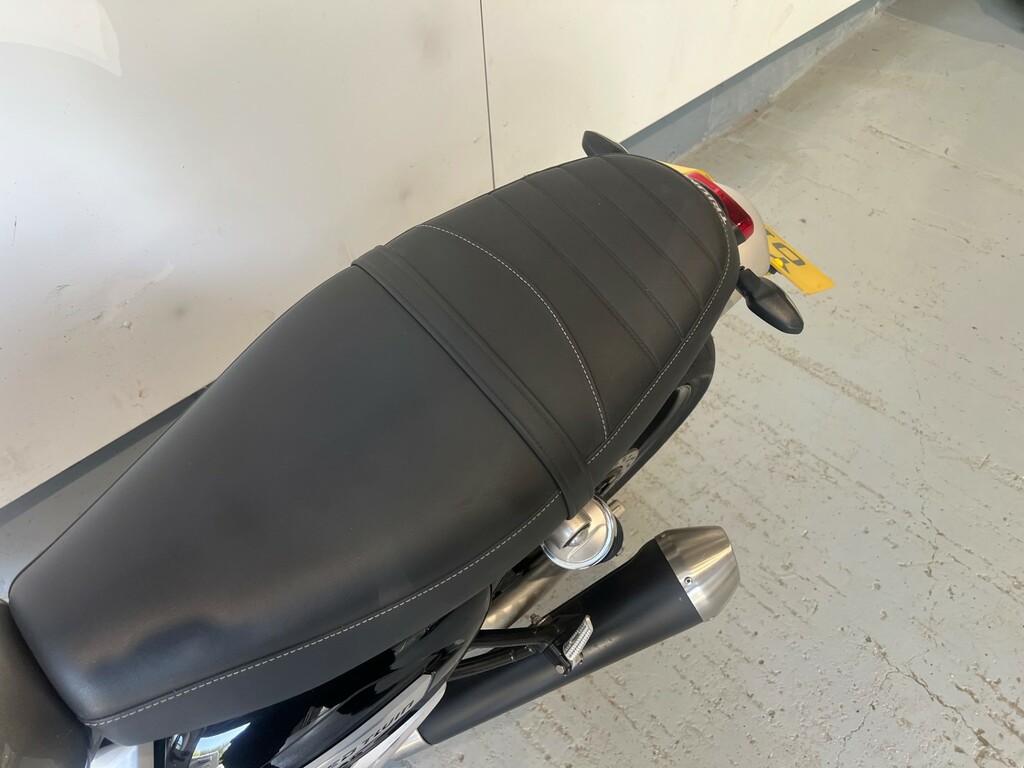 Triumph  Petrol Black #7