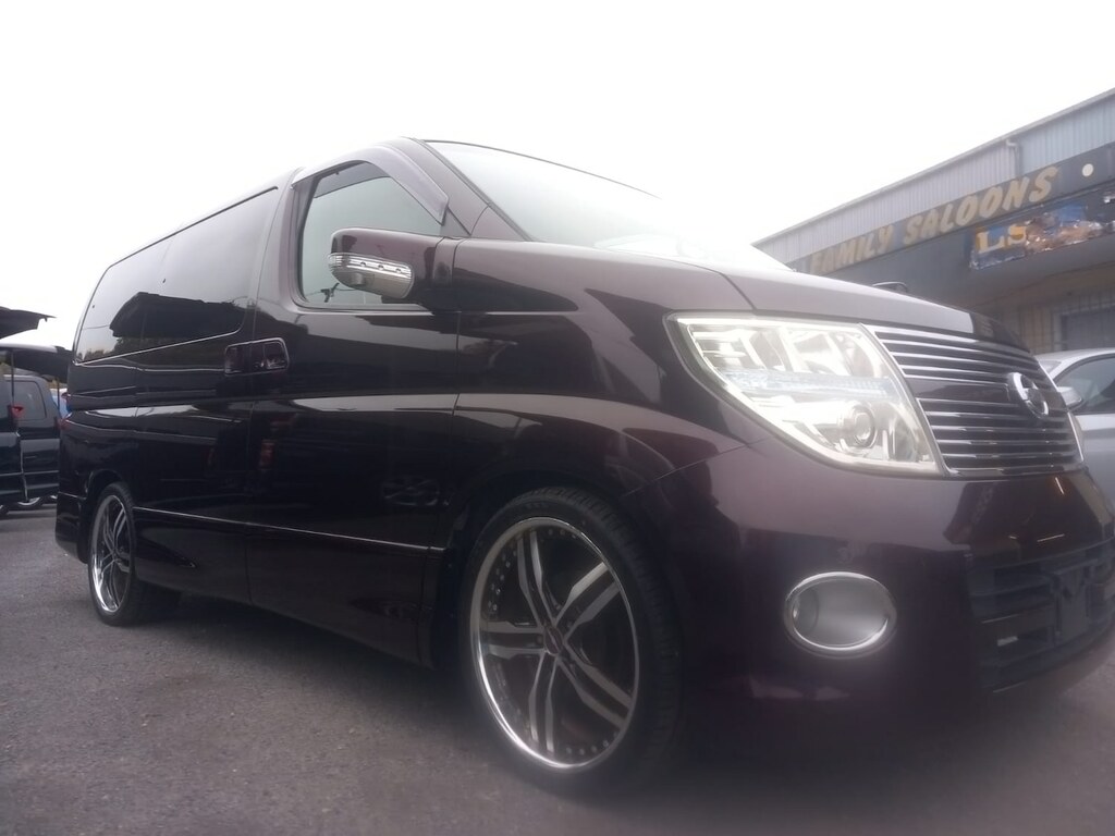 Nissan Elgrand 3.5 37,000 Miles Purple #2