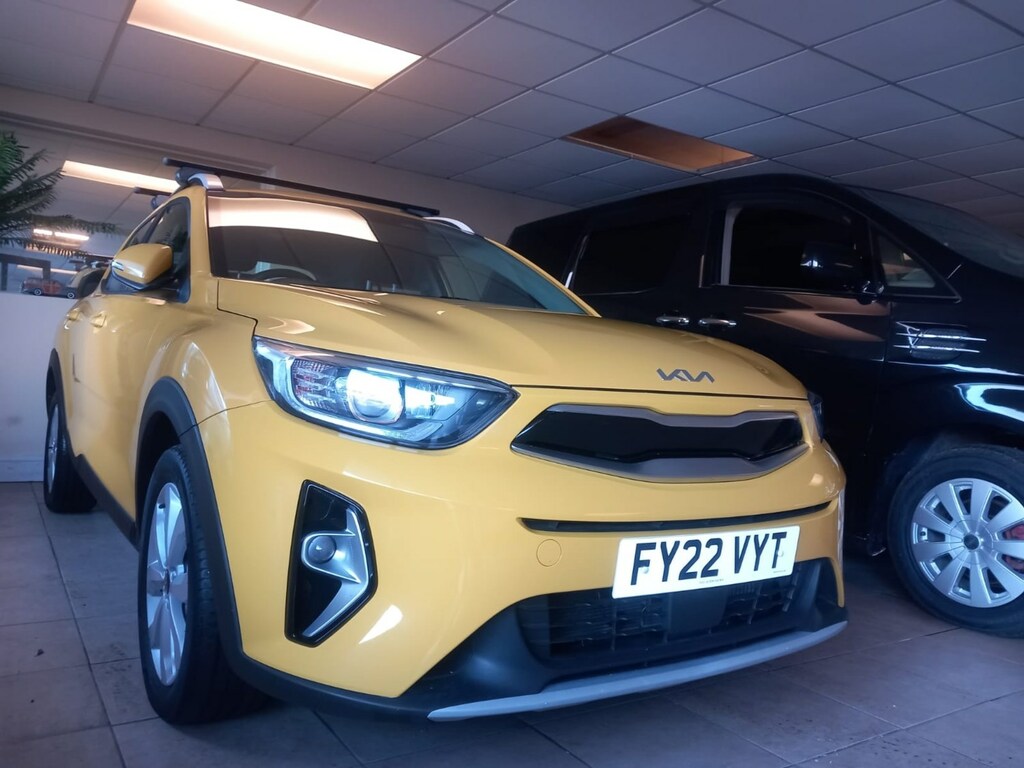 Kia Stonic 1.0T Gdi 99 2 Yellow