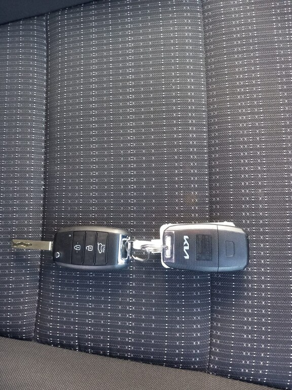 Kia Stonic 1.0T Gdi 99 2 FY22VYT Yellow #3
