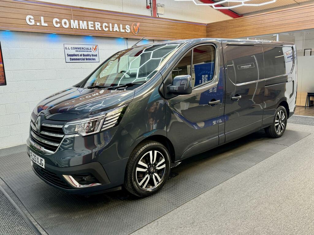 Renault Trafic Sport Grey