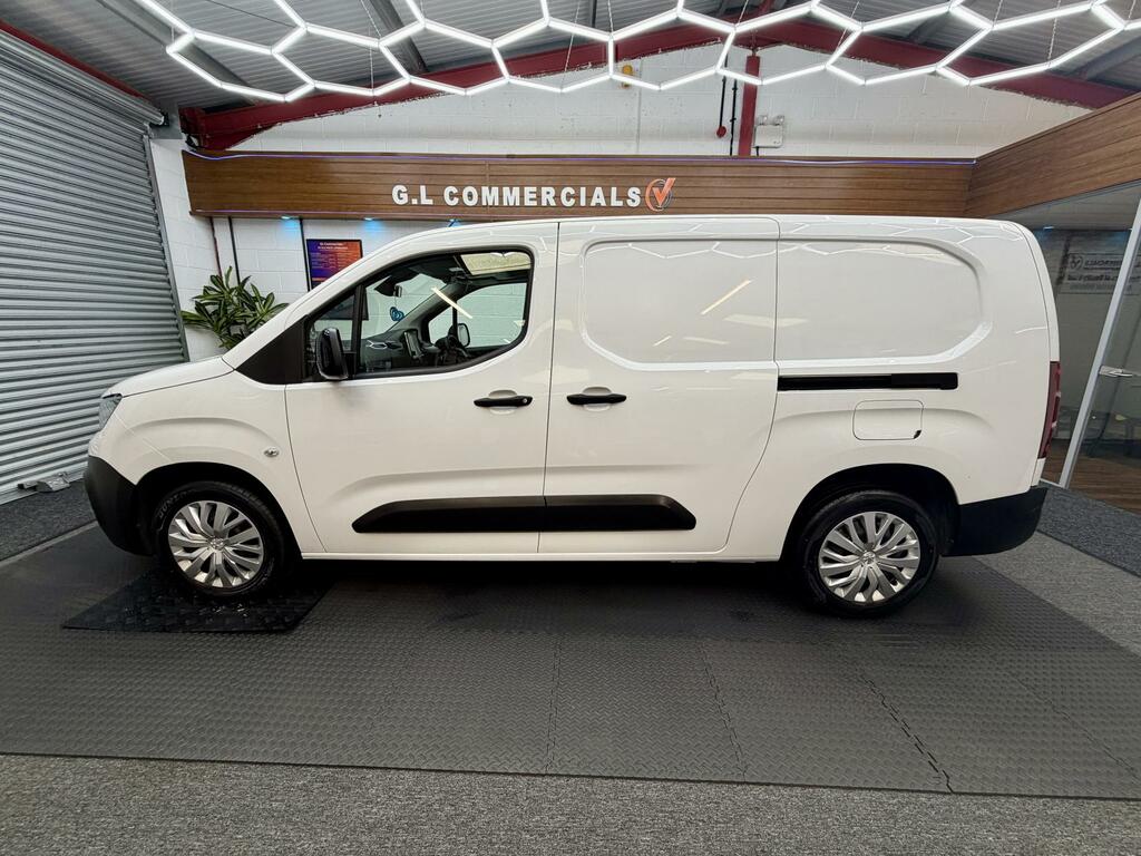 Peugeot Partner 1.5 R022HXJ White #4