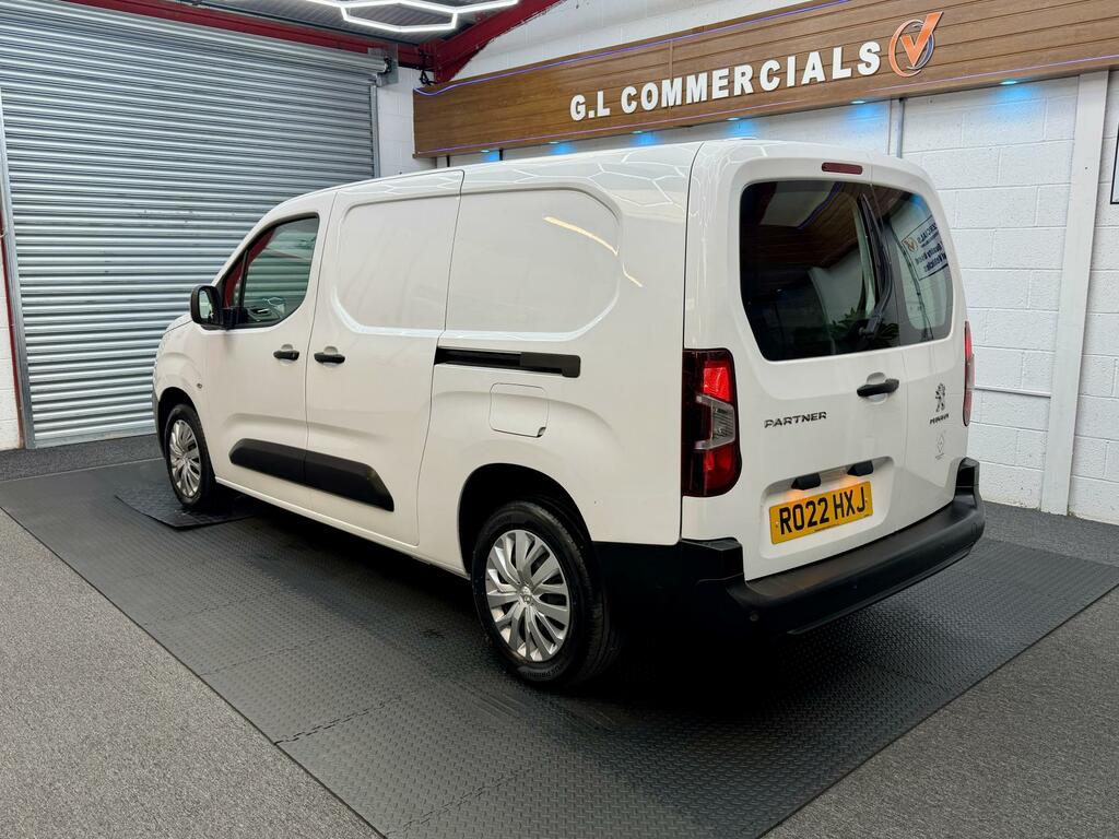 Peugeot Partner 1.5 R022HXJ White #2