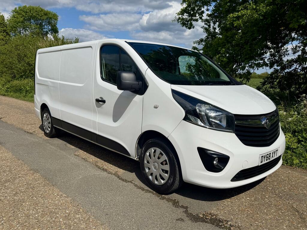Vauxhall Vivaro 1.6 Cdti 2900 Sportive Panel Van DY68XYT White #2