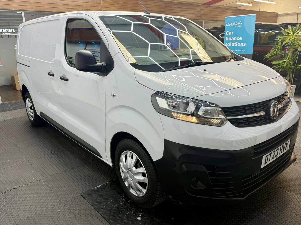 Vauxhall Vivaro 1.5 Turbo D 2900 Prime Panel Van 6Dr DT23HVK White #4