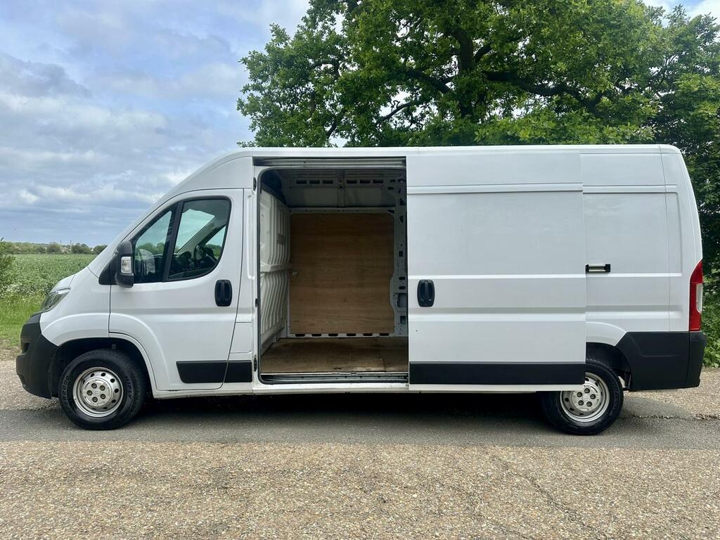 Citroen Relay 2.2 Bluehdi 35 Enterprise Edition Panel Van Di YC73HJA White #4