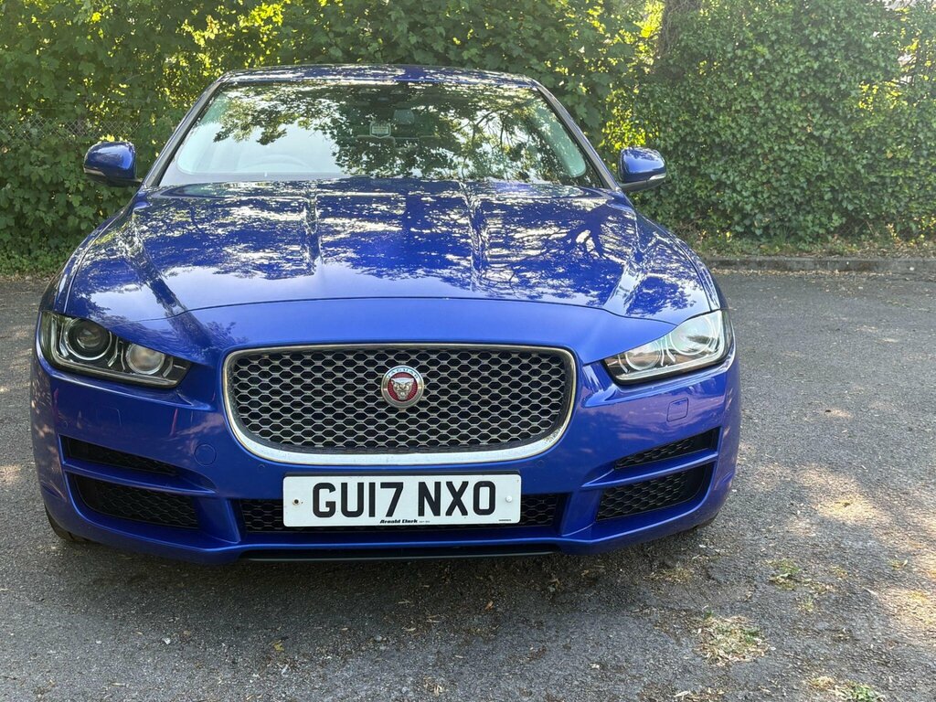 Jaguar XE 2.0D Portfolio Euro 6 Ss GU17NXO Blue #2