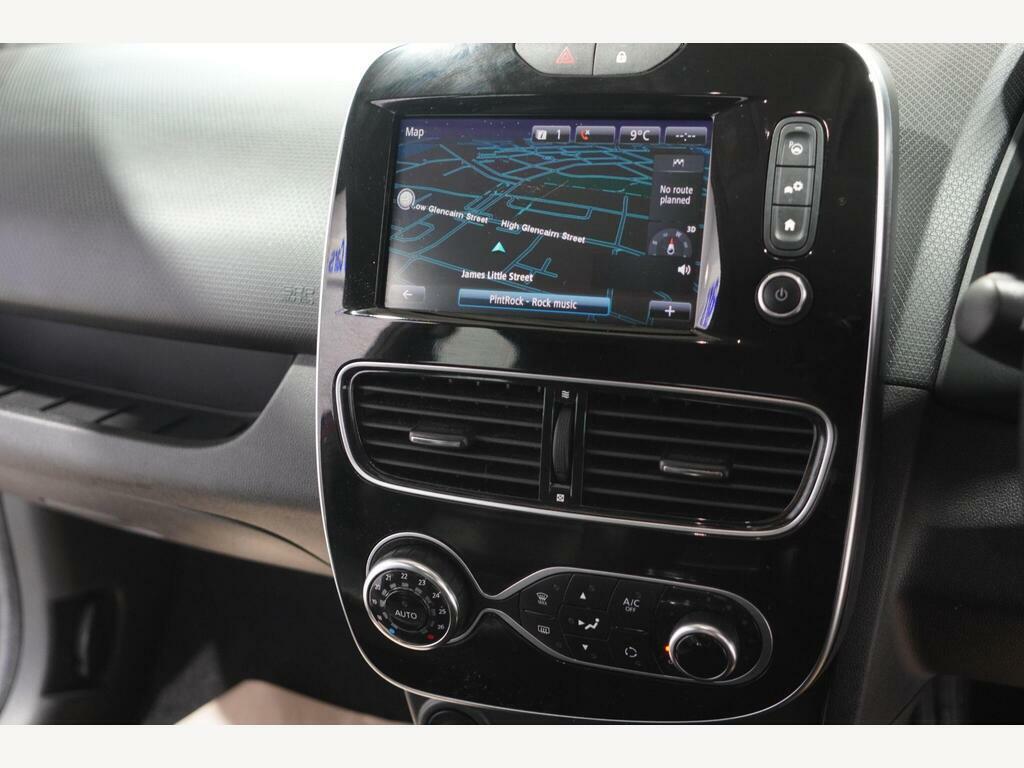 Renault Clio 0.9 Tce Signature Nav Euro 6 S S Red