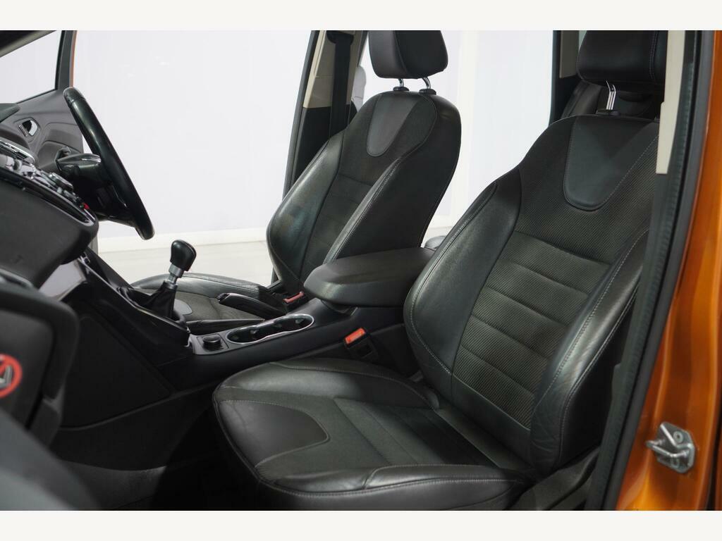 Ford Kuga 2.0 Tdci Titanium 2Wd Euro 6 S S SY64VGO Orange #5