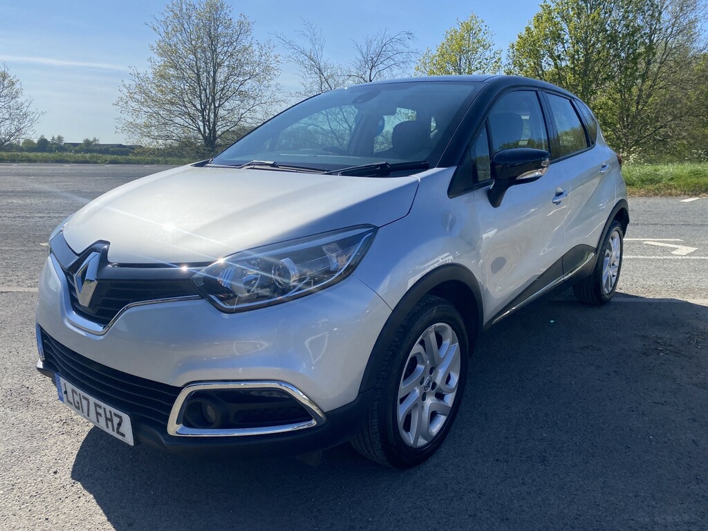 Renault Captur Suv 1.5 Dynamique Nav Dci 90 2017 LG17FHZ Silver #3