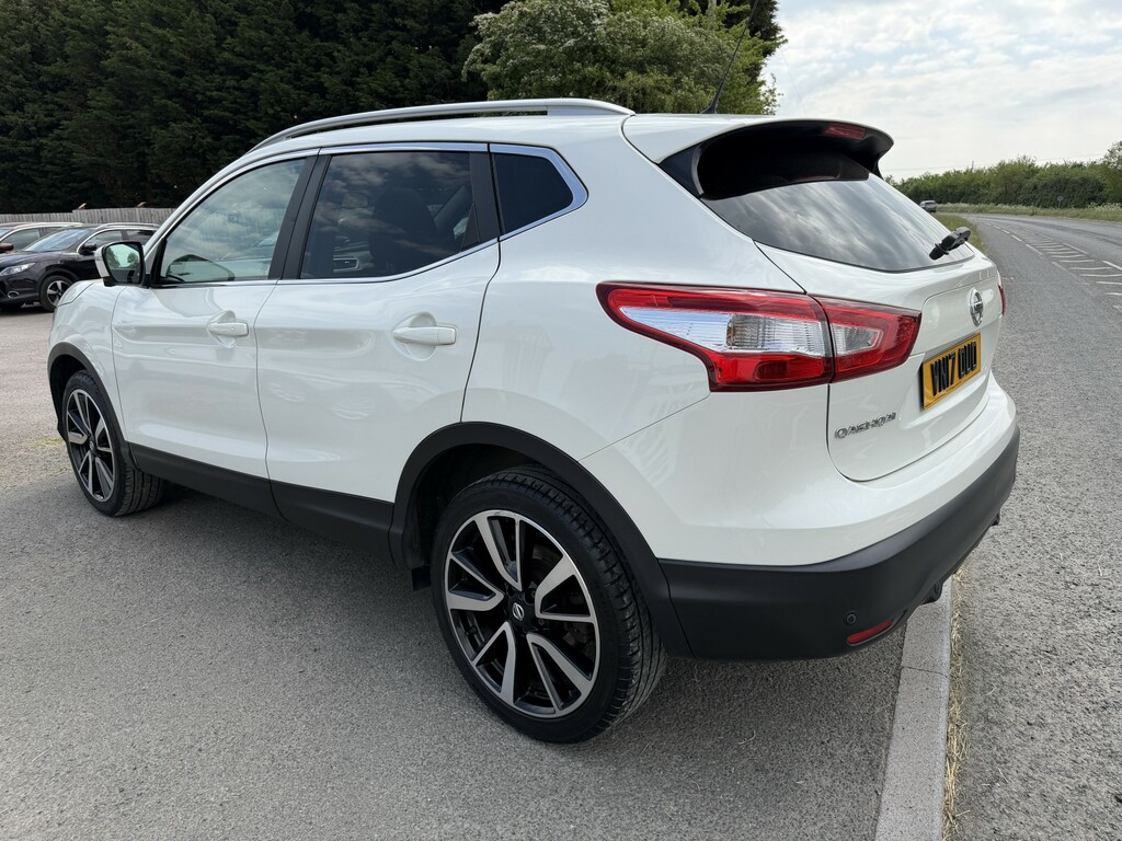 Nissan Qashqai Suv 1.5 Dci Tekna 2017 VN17OUO White #4