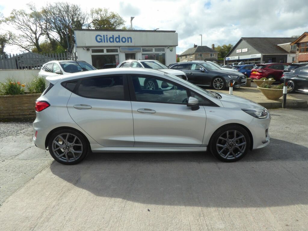 Ford Fiesta 1.0 Ecoboost Hybrid Mhev St-line Navigation 125 Ps Silver