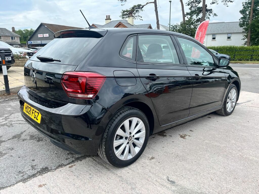 Volkswagen Polo 1.0 Tsi Sel Navigation 110 Ps 2 Owners F HD21FGZ Black #3