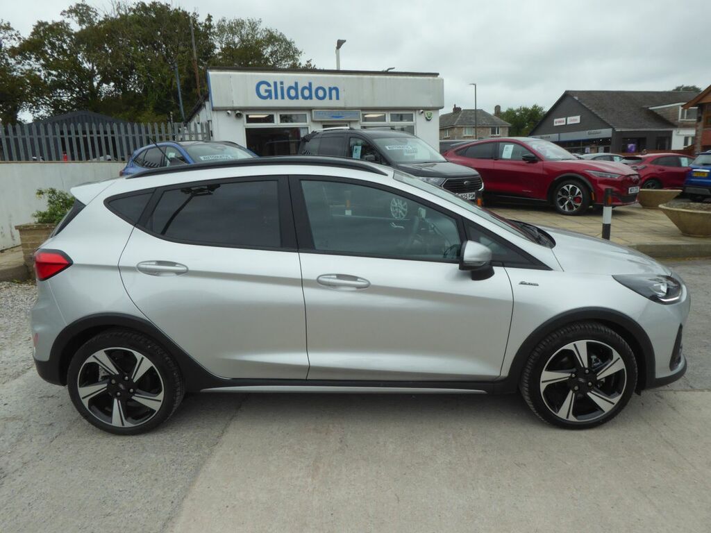 Ford Fiesta 1.0 Ecoboost Hybrid Mhev Active Navigation 125 Ps Silver