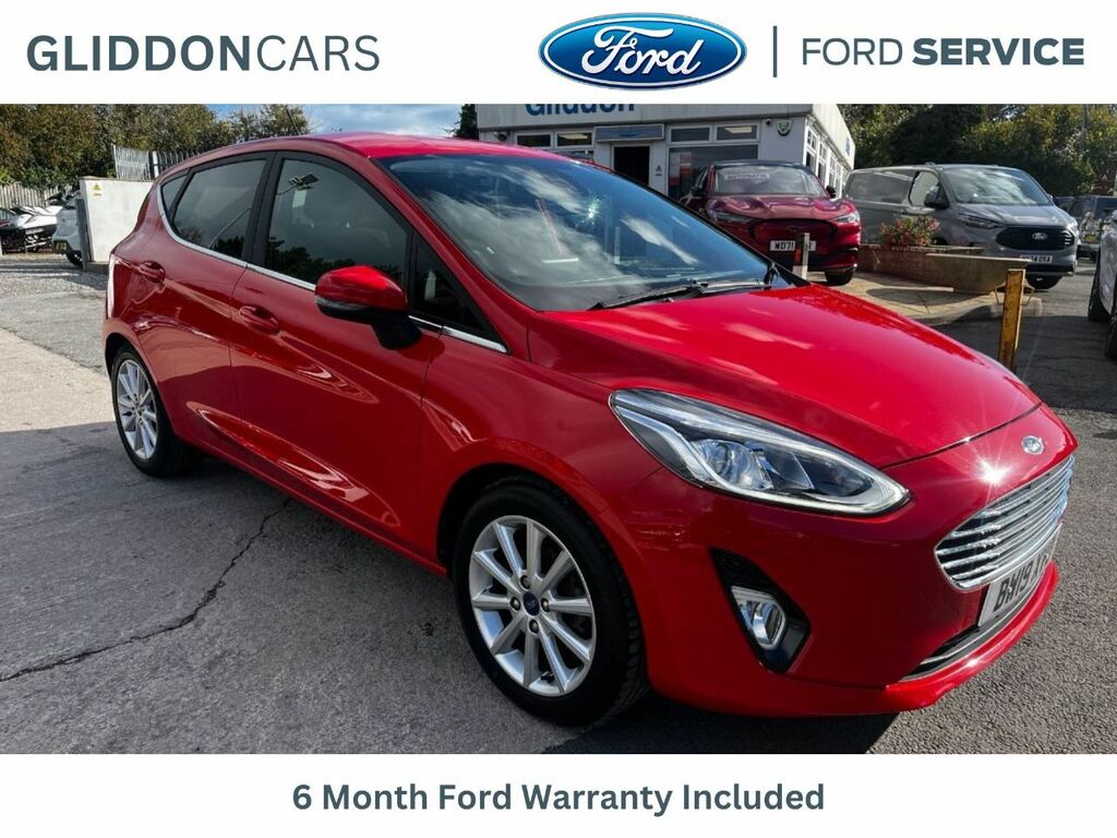 Ford Fiesta 1.0 Ecoboost Titanium Navigation 100 Ps Red