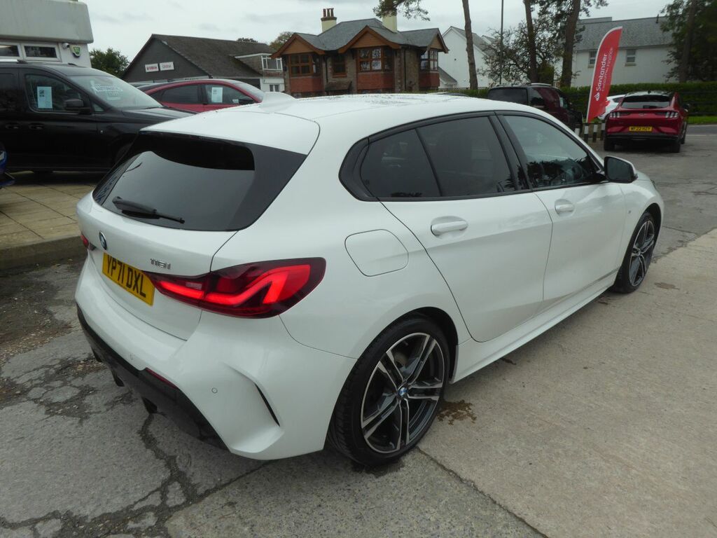 BMW 1 Series 118I M Sport Navigation 136 Ps 2 Owners From New YP71DXL White #2