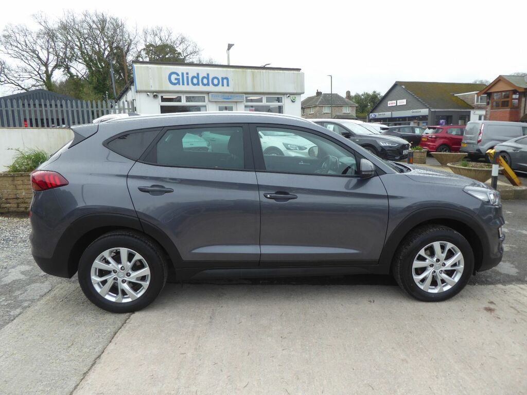 Hyundai Tucson 1.6 Gdi Se Navigation 132 Ps 2Wd 2 Owners From New HD19GRK Grey #2