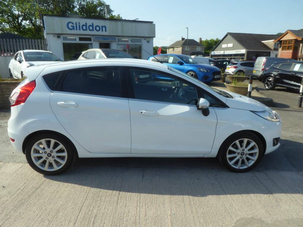 Ford Fiesta 1.0 Ecoboost Titanium 100 Ps 2 Owners From New AO17OPL White #2
