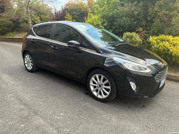 Ford Fiesta 1.0 Ecoboost Titanium Navigation 100 Ps Black