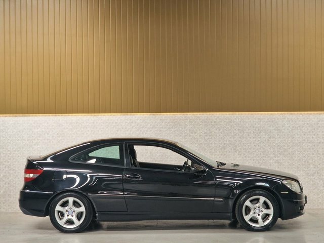 Mercedes-Benz CLC Class Clc200 Cdi 2.1 Se Black #6