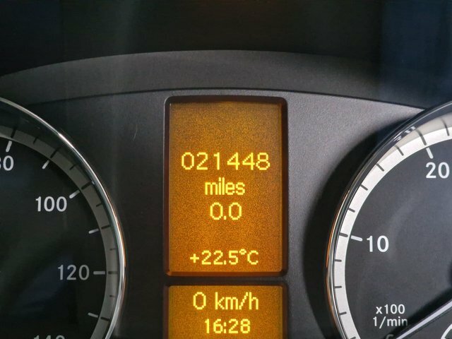 Mercedes-Benz Viano Viano Ambient 3.0Cdi Blue - 2015 64 Silver #24