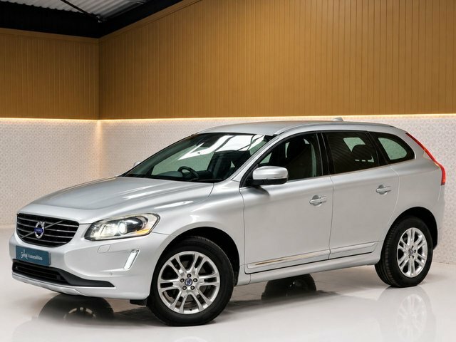 Volvo XC60 2.4 D5 Se Lux KR63ZDJ Silver #4