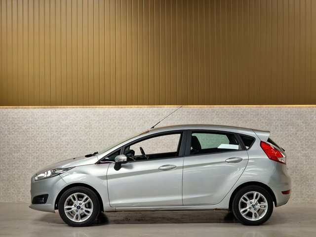 Ford Fiesta 1.5 Tdci Zetec Hatchback SG65YDK Silver #3