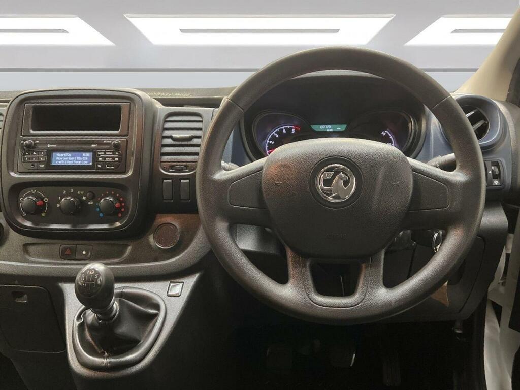 Vauxhall Vivaro Combi Van 1.6 Cdti 2900 Crew Van L2 H1 Euro 6 YT68LWE White #3