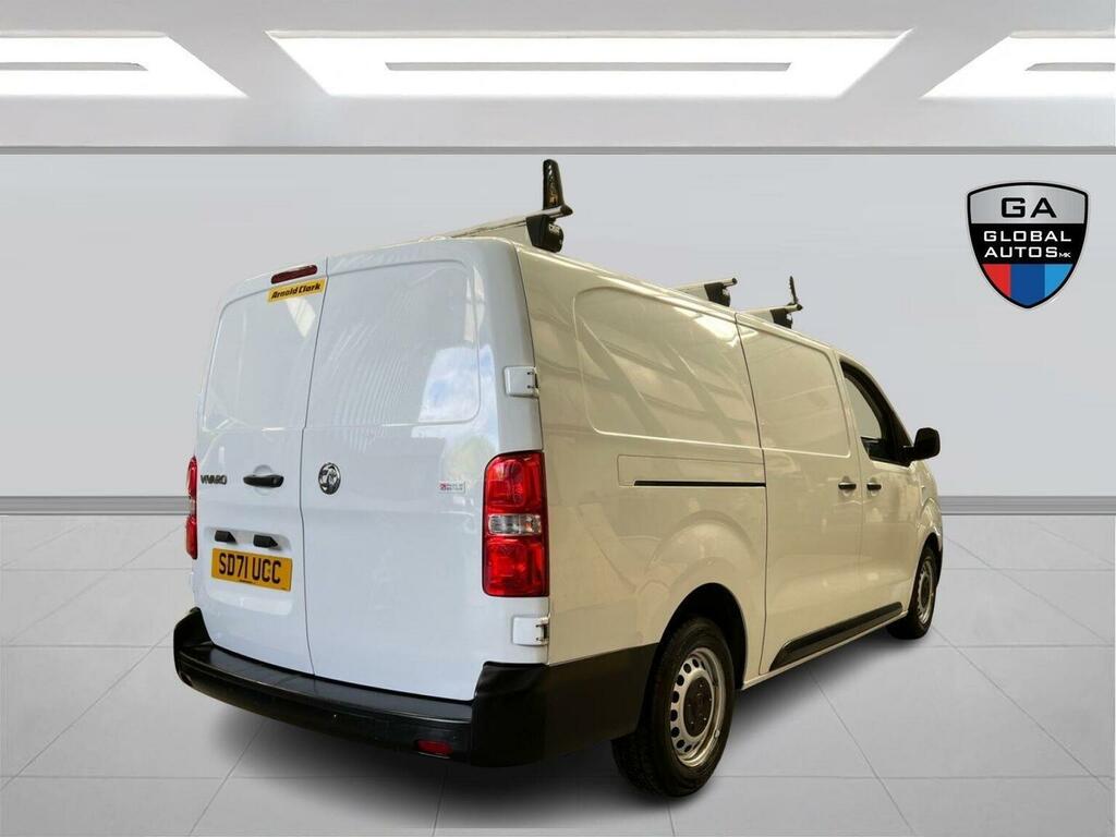 Vauxhall Vivaro Panel Van 2.0 Turbo D 3100 Dynamic L2 H1 Euro 6 S SD71UCC White #3