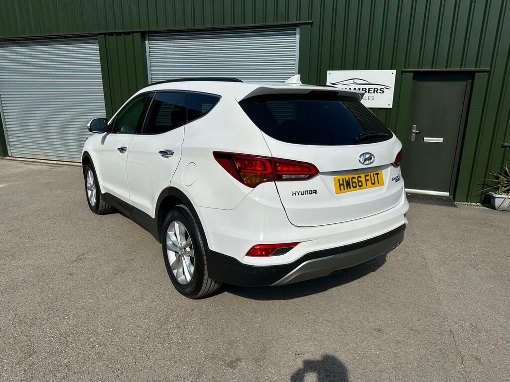 Hyundai Santa Fe Suv 2.2 Crdi Blue Drive Premium 4Wd Euro 6 S HW66FUT White #3