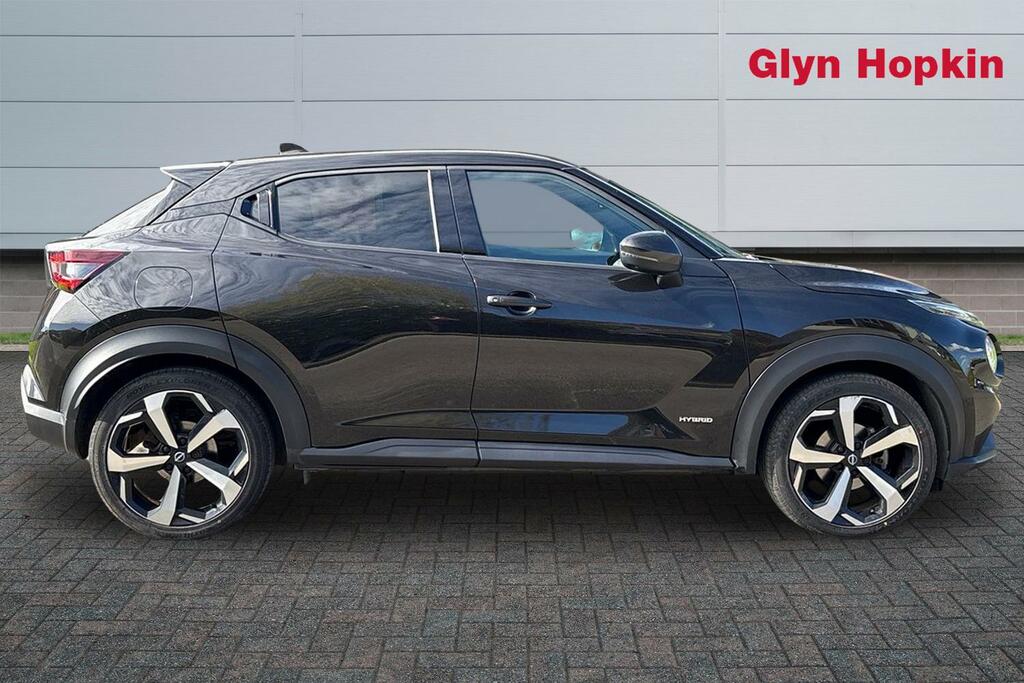 Nissan Juke 1.6 Hybrid Tekna EY23OYJ Black #2