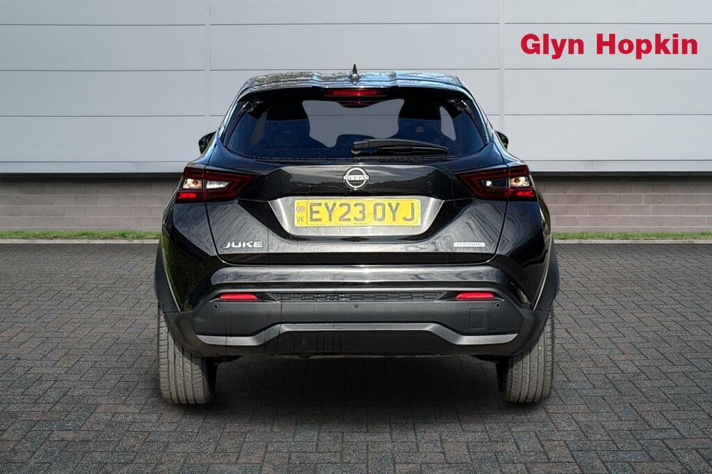 Nissan Juke 1.6 Hybrid Tekna EY23OYJ Black #4