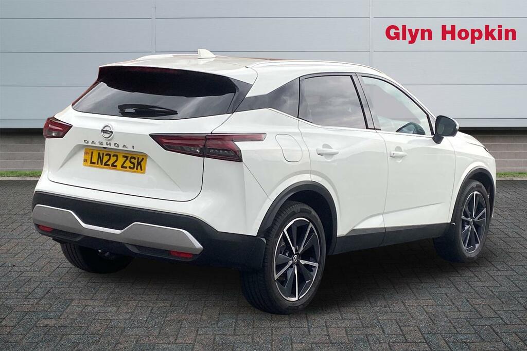 Nissan Qashqai 1.3 Dig-t Mh Tekna LN22ZSK White #3