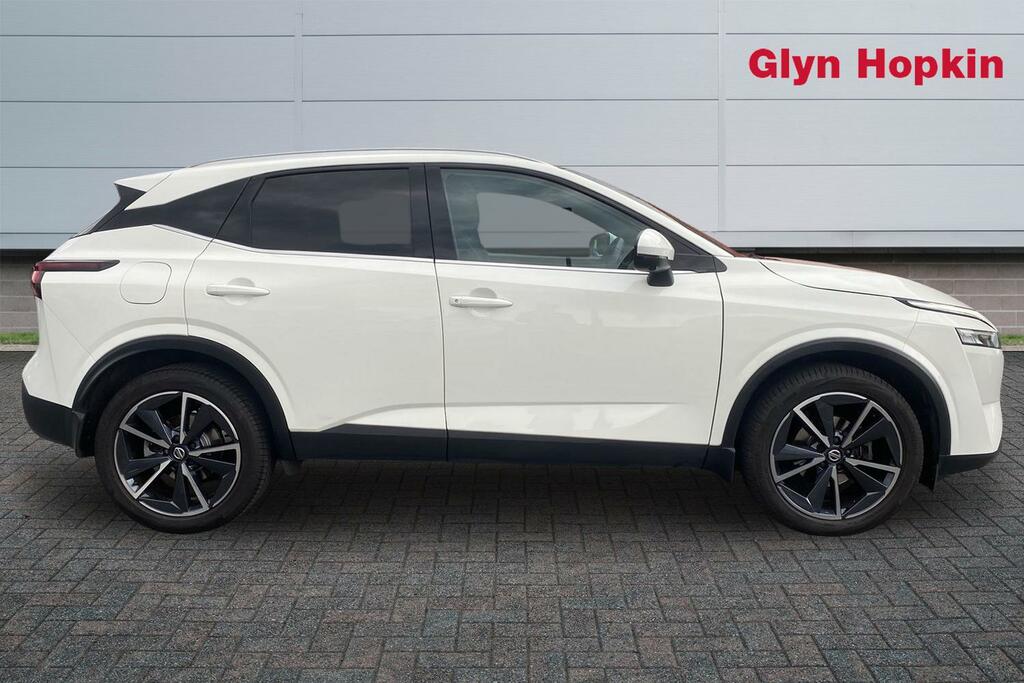 Nissan Qashqai 1.3 Dig-t Mh Tekna LN22ZSK White #2